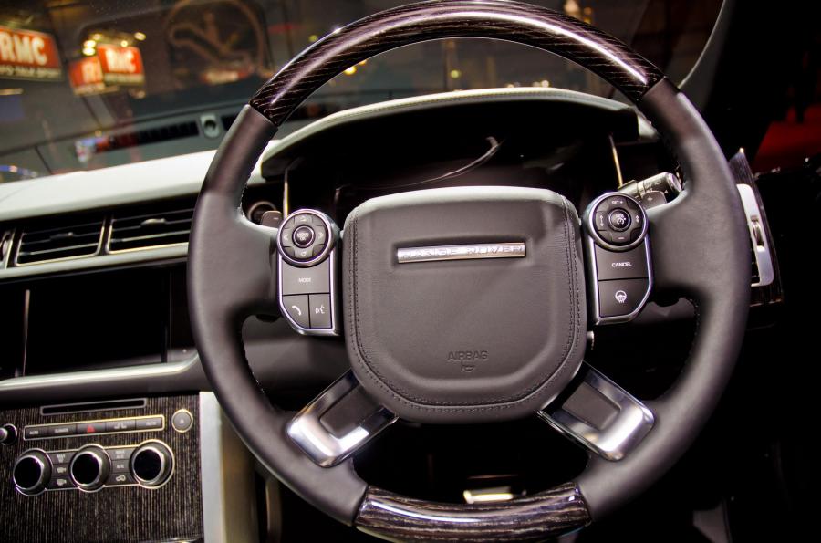  Land Rover Range Rover 2013 года  (фото 6 из 230)